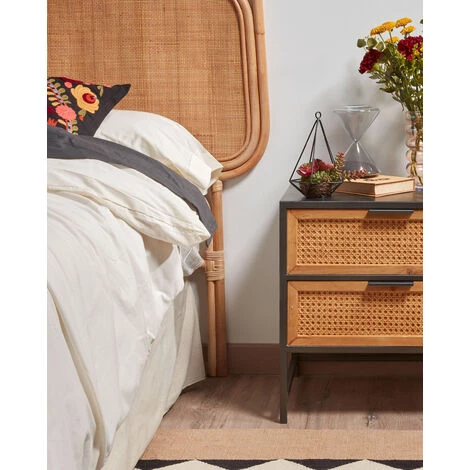 Kave Home - Table De Chevet Ketoko En Bois Massif De Sapin, Osier Et Acier Finition Noire 50 X 51 Cm - Noir 6 Kave Home - Table De Chevet Ketoko En Bois Massif De Sapin, Osier Et Acier Finition Noire 50 X 51 Cm - Noir – Image 4