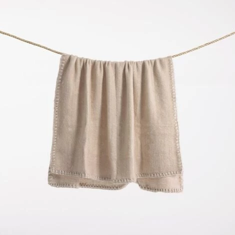 Kave Home - Plaid Augustina Rose 125 X 150 Cm - Rose 4 Kave Home - Plaid Augustina Rose 125 X 150 Cm - Rose – Image 2