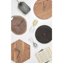 Kave Home - Horloge Murale Hexagonale Zakie En Bois Massif D'acacia Finition Naturelle 35,5 X 40,5 Cm - Naturel 7 Kave Home - Horloge Murale Hexagonale Zakie En Bois Massif D'acacia Finition Naturelle 35,5 X 40,5 Cm - Naturel -KAVE HOME Soldes 2022 51186676 3